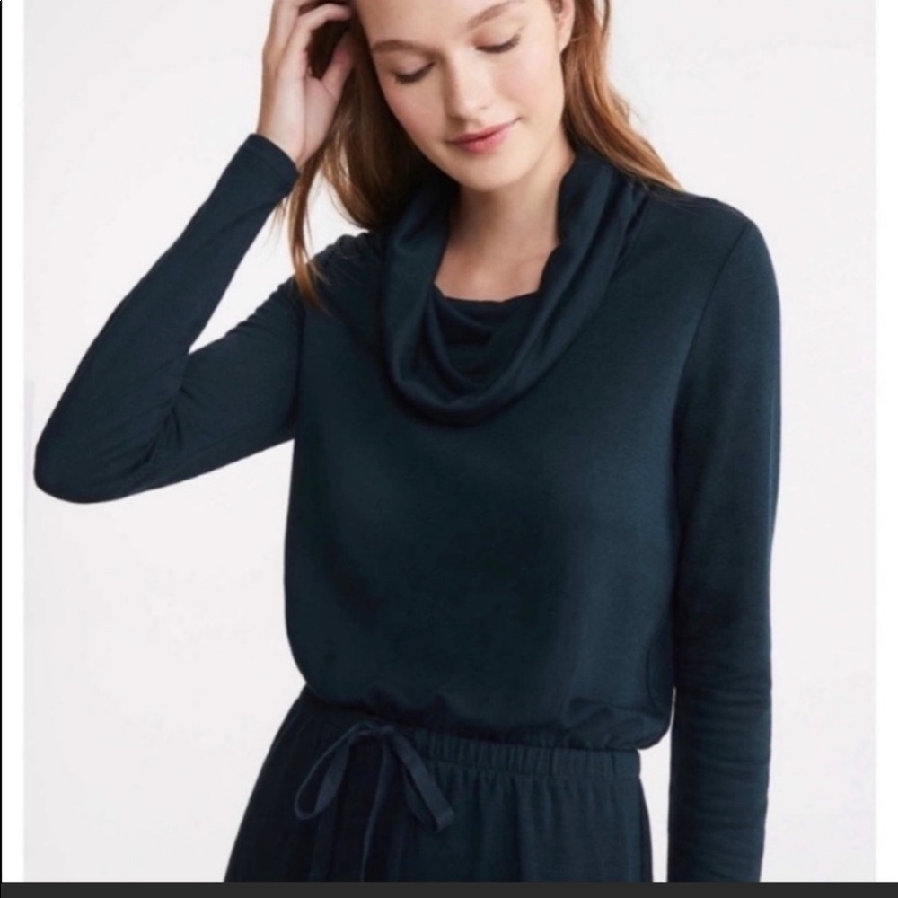 NWT, Lou & Grey sweater dress